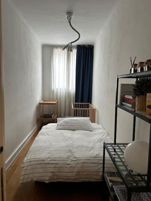 Interno4Home: In Centro Storico Con Posto Auto Ферара Екстериор снимка