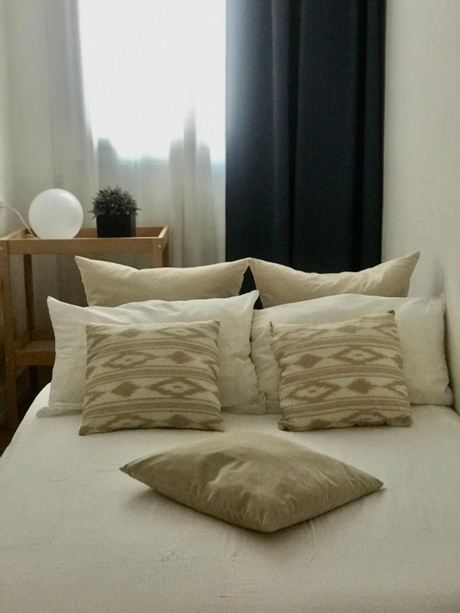 Interno4Home: In Centro Storico Con Posto Auto Ферара Екстериор снимка