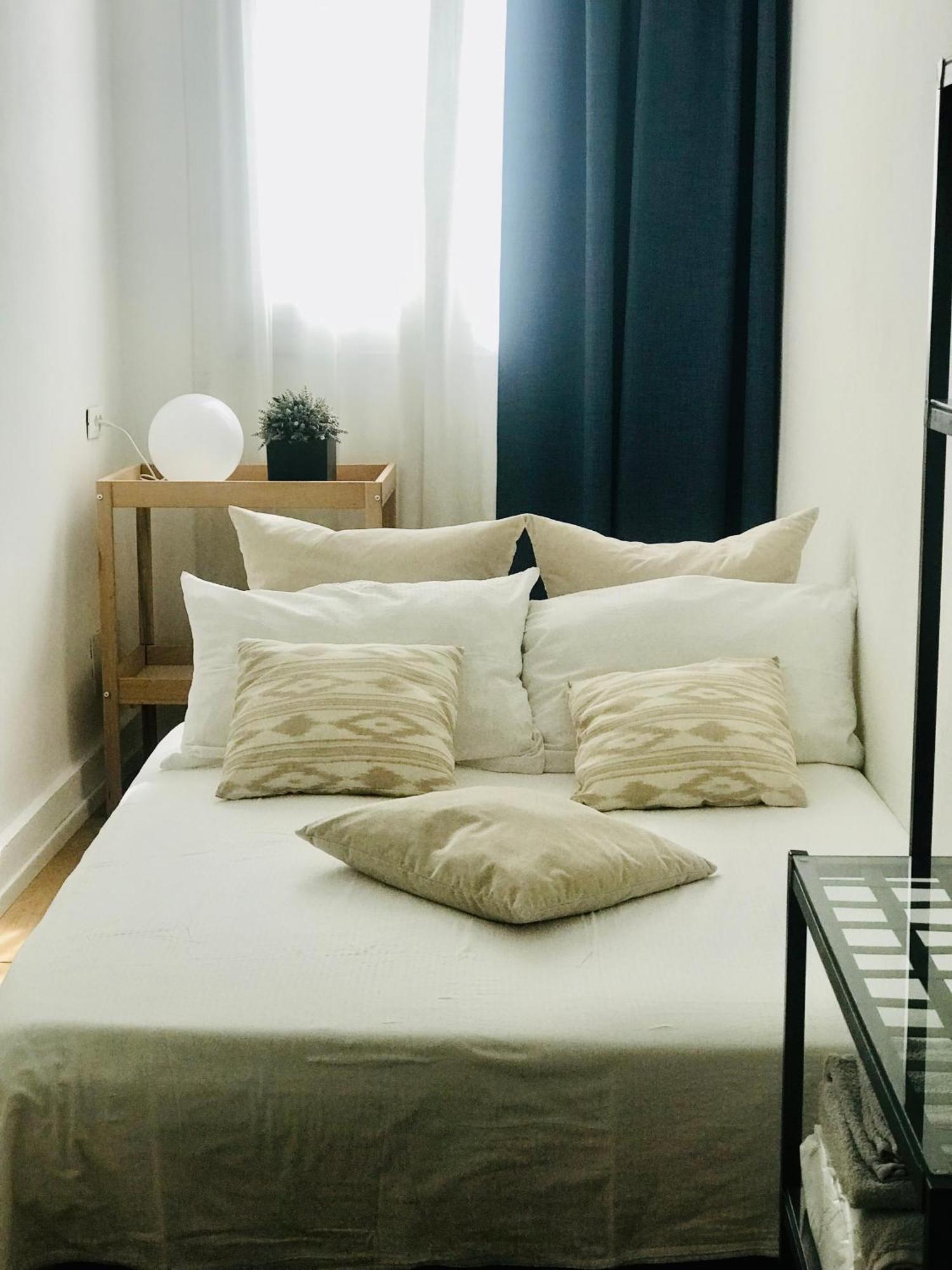 Interno4Home: In Centro Storico Con Posto Auto Ферара Екстериор снимка